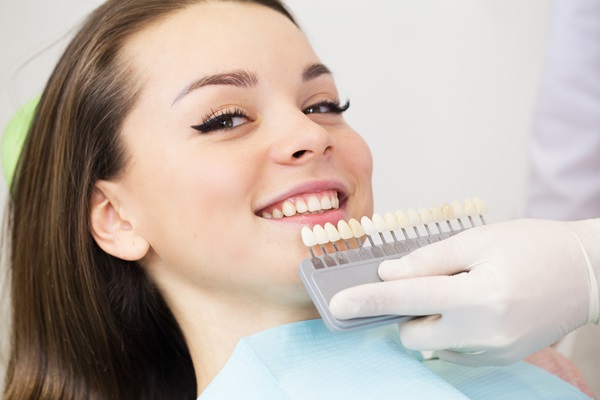 Signs You Should See A Cosmetic Dentist